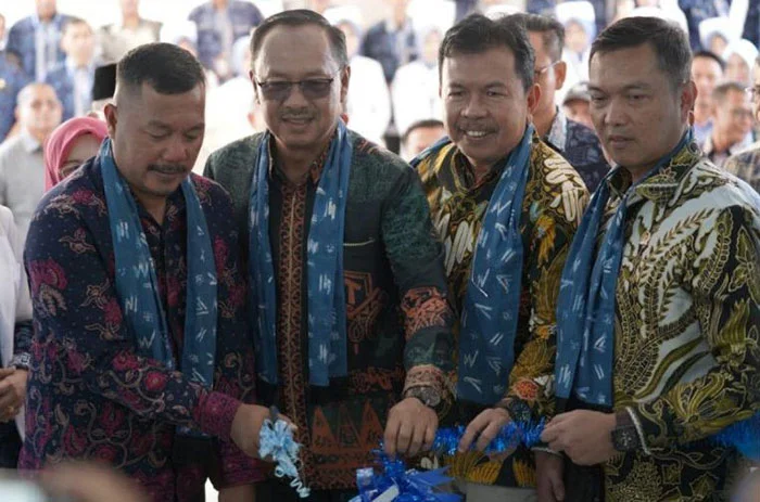 Bupati Kerinci Monadi Meresmikan Pelayanan RSUD Kerinci diBukit Tengah,Sabtu 1 November 2025 (Dok : Roli/Koridornews)