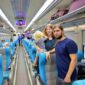 Pasangan wisman di dalam kereta api (Foto: KAI)