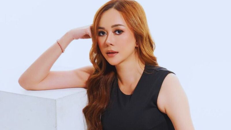 Profil Aura Kasih, Dari Finalis Miss Indonesia Hingga Aktris Papan Atas (Foto : Ig @aurakasih)