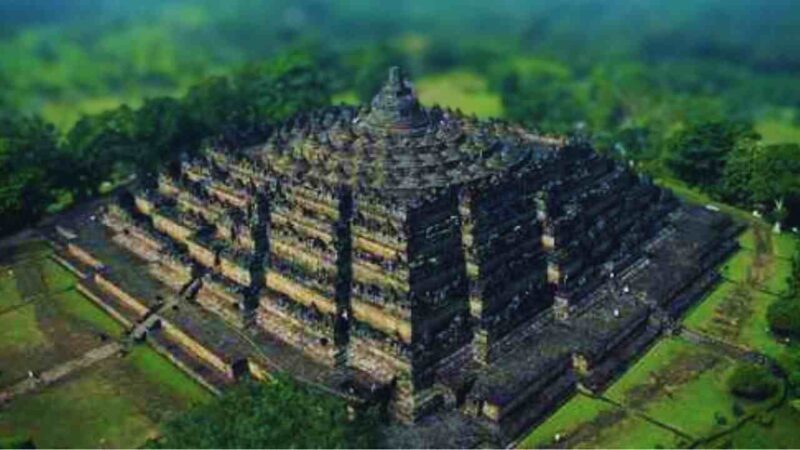 Menapak Jejak Dinasti Syailendra: Rahasia Filosofi di Balik Kemegahan Candi Borobudur (Foto: silmuku.blogspot.com)