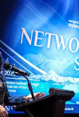 Wamenpar Dorong Destinasi Wisata Indonesia Naik Kelas Melalui WIA 2025