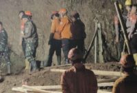 Duka di Balik Proyek Ilegal: Empat Nyawa Melayang Akibat Longsor Jatinangor (Foto: ANTARA/Ilham Nugraha/medcom).