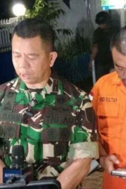 Tim SAR Temukan Radar dan Dokumen Penumpang ATR 42-500 di Gunung Bulusaraung