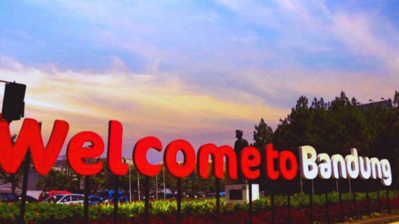 Bosan ke Bandung? Intip 7 Destinasi Hits 2026 dan Bocoran Anggaran Liburannya (Foto: fajarsatu)