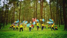 Kesegaran Hutan Pinus Limpakuwus (Foto: visitjawatengah)