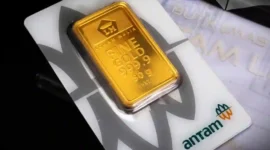 Ilustrasi emas Antam, harga emas Antam hari ini, harga Antam hari ini, harga logam mulia Antam.(Shutterstock/ijp2726)