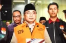 Tersangka kasus dugaan korupsi kuota haji dan penyelenggaraan ibadah haji Yaqut Cholil Qoumas (tengah) mengenakan rompi tahanan usai menjalani pemeriksaan di Gedung Merah Putih KPK, Jakarta, Kamis (12/3/2026). ist