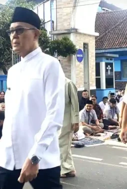 Wali Kota Sukabumi Disoraki Saat Sambutan Salat Id