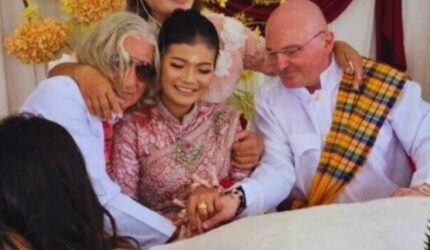 Wanita nikahi dua pria sekaligus