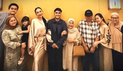Tangis Lebaran Denada dan Ressa: Kini Kembali Panggil “Ibu”