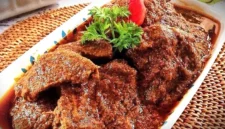 Rendang Daging. (KarawangPost)