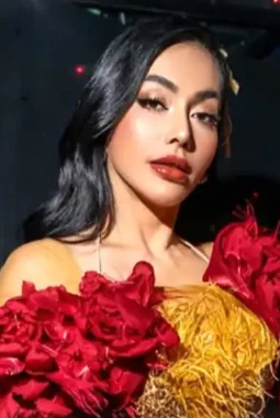 Denada Ungkap Ayah Kandung Ressa Rossano, Cerita Perjuangan Jadi Ibu Tunggal