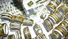 Ilustrasi harga emas perhiasan. Sumber; David Gita Roza (B-Universe)