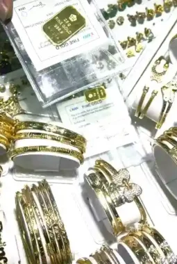 Update Harga Emas Perhiasan Hari Ini 22 April 2026: Saatnya Beli atau Jual?