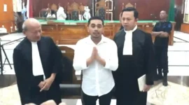 Amsal Christy Sitepu memberikan keterangan kepada wartawan usai mendengar keputusan bebas dari majelis hakim di Pengadilan Negeri (PN) Medan, Rabu (1/4/2026).(KOMPAS.com)