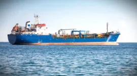 Ilustrasi kapal kontainer. Kapal Perancis berhasil melewati Selat Hormuz.(Freepik/Slon.Pics)