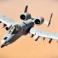 Jet tempur A-10 Thunderbolt, atau yang lebih dikenal dengan julukan Warthog, milik Angkatan Udara Amerika Serikat (AS).(ANGKATAN UDARA AS via WIKIMEDIA COMMONS)