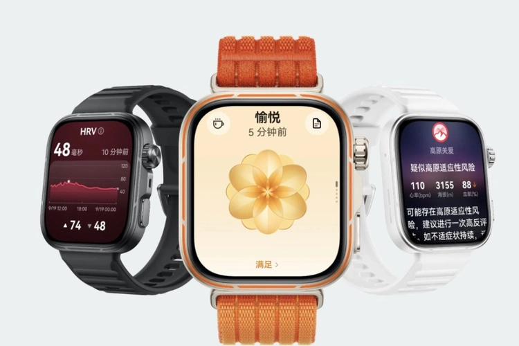 Huawei Watch Fit 5 Pro Watch ditawarkan dalam tiga opsi warna, yaitu hitam, putih, dan oranye. (GSM Arena)