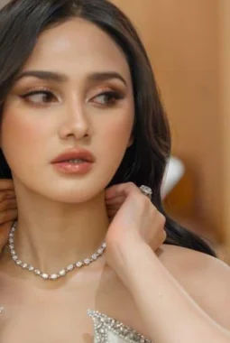 Kilau Cinta Syifa Hadju: Rahasia di Balik Berlian Mewah di Hari Pernikahannya