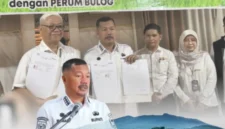 Kolase Foto Saat Bupati Kerinci Monadi Melakukan Penandatanganan NPHD dengan Perum Bulog.