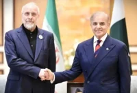 Perdana Menteri Pakistan Shehbaz Sharif (kanan) bertemu dengan Ketua Parlemen Iran Mohammad Bagher Ghalibaf di Islamabad, Pakistan, Sabtu (11/4/2026). (ANTARA/Xinhua/aa).