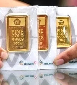 Harga Emas Antam Anjlok Rp 50 Ribu Hari Ini, Saatnya Koleksi?