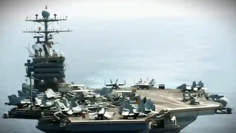 Kapal induk USS Abraham Lincoln. (Foto The Guardian)