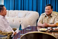 Presiden Prabowo Subianto dan Penasihat Khusus Presiden Bidang Pertahanan Nasional Jenderal TNI (Purn) Dudung Abdurachman di Istana Merdeka, Jakarta Pusat, pada Selasa (21/4). (Foto: dokumentasi Biro Pers Istana)