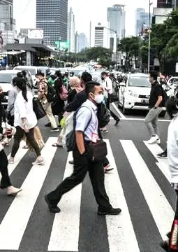 Kesenjangan Upah: Pekerja Laki-Laki Masih Kantongi Gaji Lebih Tinggi di 2026