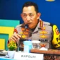 Kapolri Jenderal Listyo Sigit Prabowo saat memantau pengamanan malam takbiran Idul Fitri 1447 Hijriah dari Pos Terpadu Lapangan Merdeka, Medan, Sumatera Utara, Jumat (20/3/2026) malam.(Dokumentasi Humas Polri.)