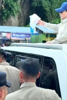 Prabowo Pastikan Makan Bergizi Gratis Tepat Sasaran & Tak Paksa Orang Kaya