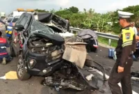 Kecelakaan di Tol Paspro, Anggota DPR RI Gus Hilman Selamat. (Foto: Antara)