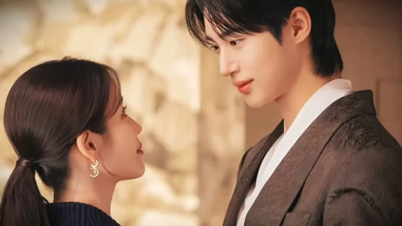 IU dan Byeon Woo Seok di Drama Perfect Crown. (Instagram @mbcdrama_now)