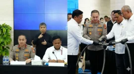 Kolase - Konferensi pers Sumatera blackout di Jakarta. Bukan Sabotase, Polisi Pastikan Cuaca Ekstrem Jadi Pemicu Blackout Massal Sumatra.