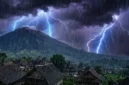 Ilustrasi - Hujan Guyur Seluruh Jambi Hari Ini, Tiga Wilayah Waspada Petir.
