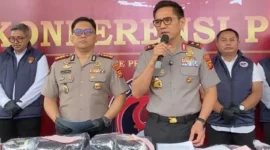 Kapolda Jambi, Irjen Pol Krisno H. Siregar, saat Konferensi pers.