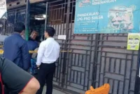 Tim dari Unit Reskrim dan Unit Intel Polsek Sungai Penuh menggelar olah Tempat Kejadian Perkara (TKP).