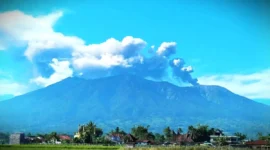 Gunung Marapi Kembali Erupsi, Semburan Abu Vulkanik Hingga 2 Kilometer. ist