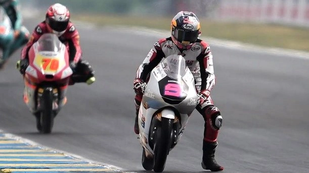 Veda Ega Pratama finis kedelapan di Moto3 Catalunya 2026. Foto: Dok.Instagram/@veda_54
