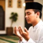 Ilustrasi Sedang Berdoa.