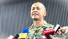 Kepala Biro Informasi Pertahanan Kementerian Pertahanan Brigjen TNI Rico Ricardo Sirait saat ditemui di Kementerian Pertahanan, Jakarta, Jumat (24/4/2026).(KOMPAS.com)