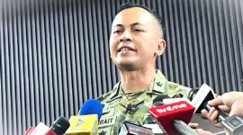 Kepala Biro Informasi Pertahanan Kementerian Pertahanan Brigjen TNI Rico Ricardo Sirait saat ditemui di Kementerian Pertahanan, Jakarta, Jumat (24/4/2026).(KOMPAS.com)