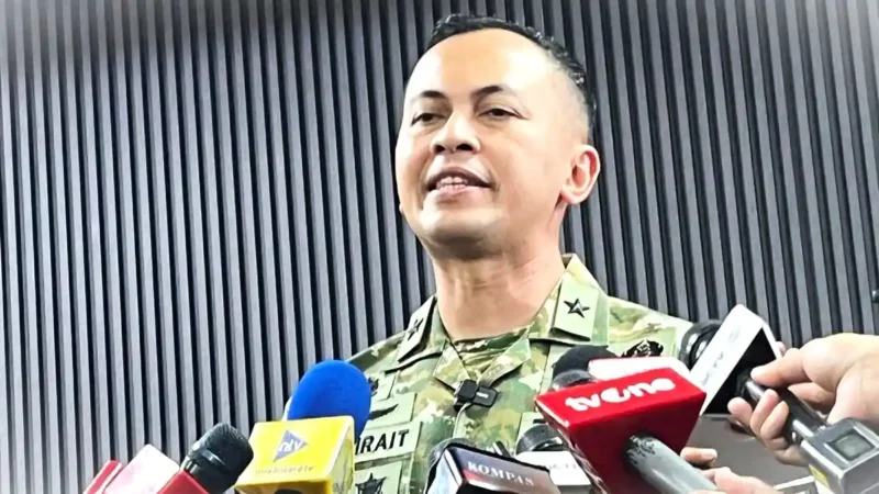 Kepala Biro Informasi Pertahanan Kementerian Pertahanan Brigjen TNI Rico Ricardo Sirait saat ditemui di Kementerian Pertahanan, Jakarta, Jumat (24/4/2026).(KOMPAS.com)
