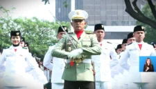 Kolonel Didin Nasruddin selaku Komandan Upacara Hari Lahir Pancasila di Kemenlu, Jakarta, Senin (1/6/2026). (Dok. YouTube Setpres)