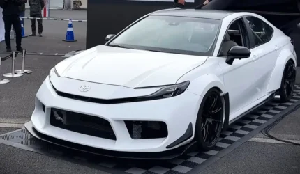 Toyota Sulap Camry Jadi Monster Dua Mesin 700 HP