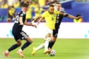 Neymar dikawal ketat Kenny McLean, dan Lewis Ferguson, dalam pertandingan Grup C Piala Dunia 2026 antara Skotlandia dan Brasil di Stadion Miami, Miami Gardens, pada 24 Juni 2026.(AFP/PATRICIA DE MELO MOREIRA)