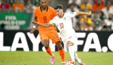 Cody Gakpo, dan Brahim Diaz, berebut bola dalam pertandingan sepak bola babak 32 besar Piala Dunia 2026 antara Belanda dan Maroko di Stadion Monterrey, Guadalupe, pada 29 Juni 2026.(AFP/ALFREDO ESTRELLA)