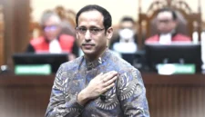 Terdakwa kasus dugaan korupsi pengadaan Chromebook dalam program digitalisasi pendidikan di Kemendikbudristek, Nadiem Anwar Makarim bersiap mengikuti sidang pembacaan putusan di Pengadilan Tipikor, Jakarta, Selasa (30/6/2026). (ANTARA FOTO)
