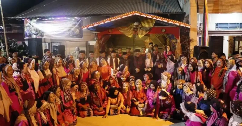 Wako Alfin & Ketua PKK Hadiri Malam Pergelaran Seni Budaya Kenduri Sko Enam Luhah Sungai Penuh 2026.