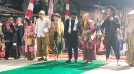 Malam Pergelaran Seni dan Budaya yang bertajuk “Tradisi Hang Lahaek” di Luhah Datuk Singarapi Puteah Sunge Pnoh.